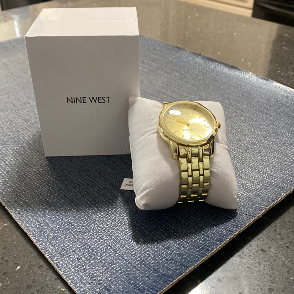Nine West Gold tone quartz watch NWT